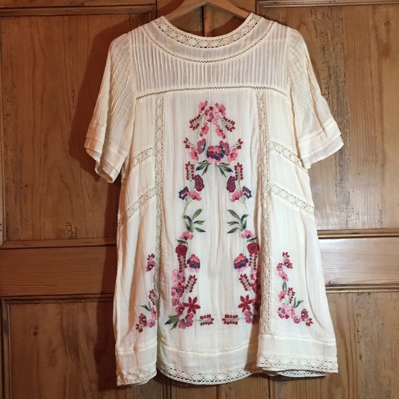 Dress - Picture 1 of 5